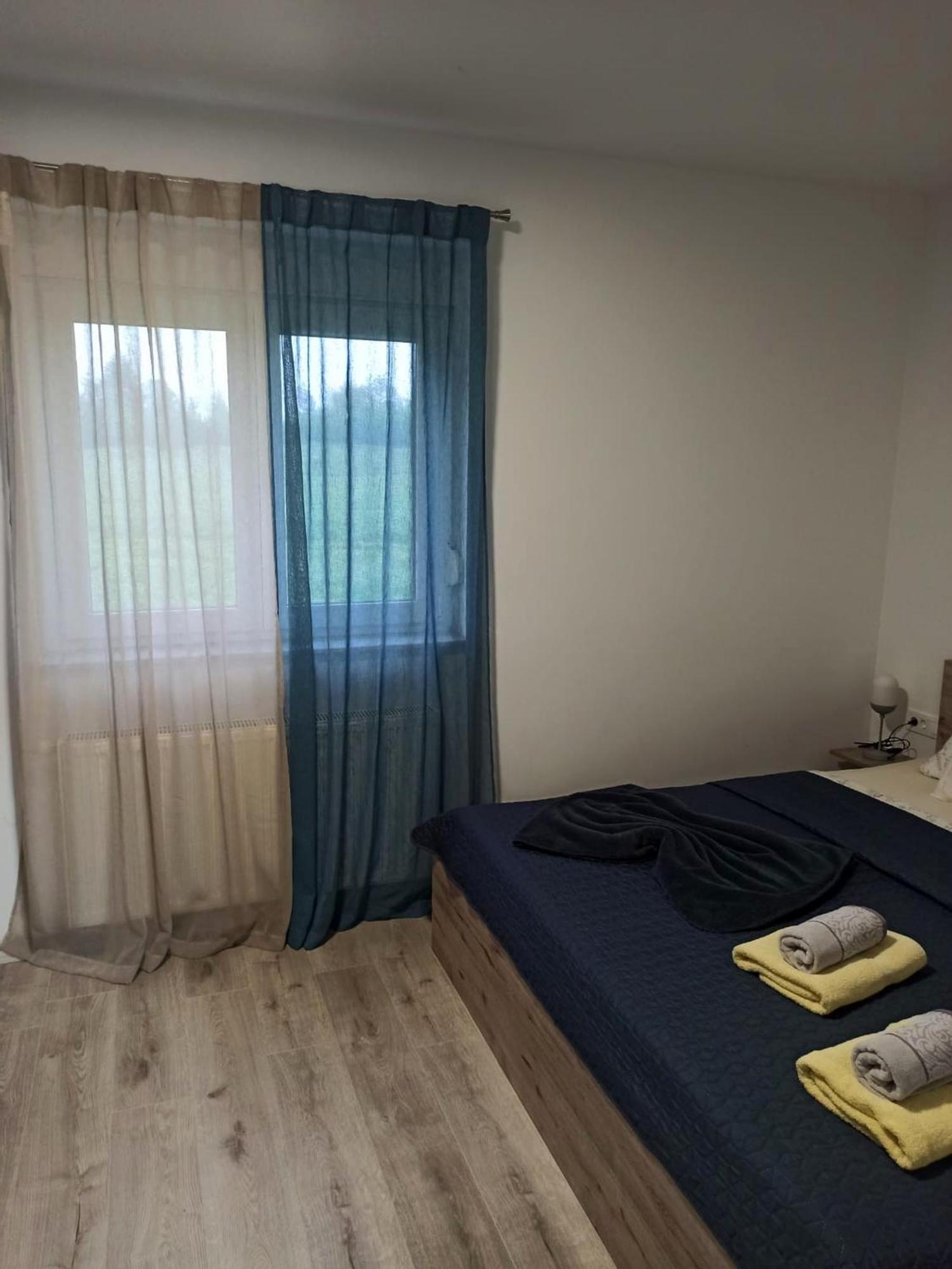 Apartmani Leptir Rakovica Exterior photo